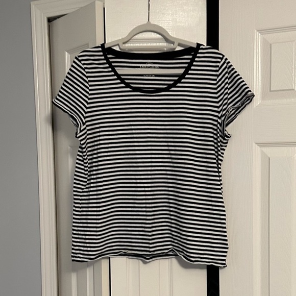 Faded Glory XL b & w tee - Picture 1 of 11